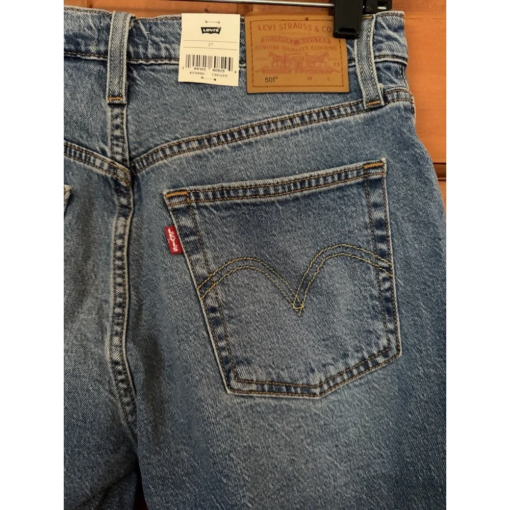 Women's Levi's 501 Mid-Thigh Denim Shorts High-Rise Size 27 NWT